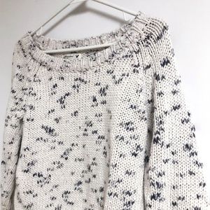 AE Fall Off the Shoulder Sweater Medium